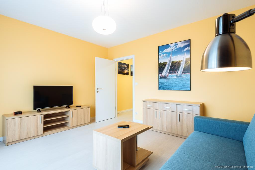 Apartament Posejdon Kolobrzeg Ngoại thất bức ảnh