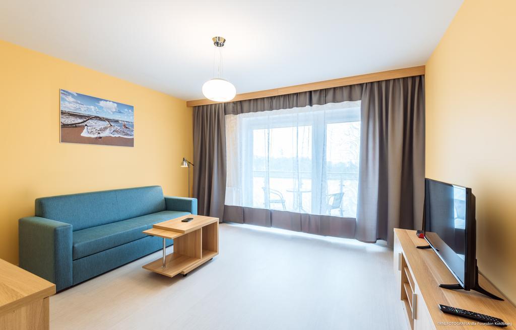 Apartament Posejdon Kolobrzeg Ngoại thất bức ảnh